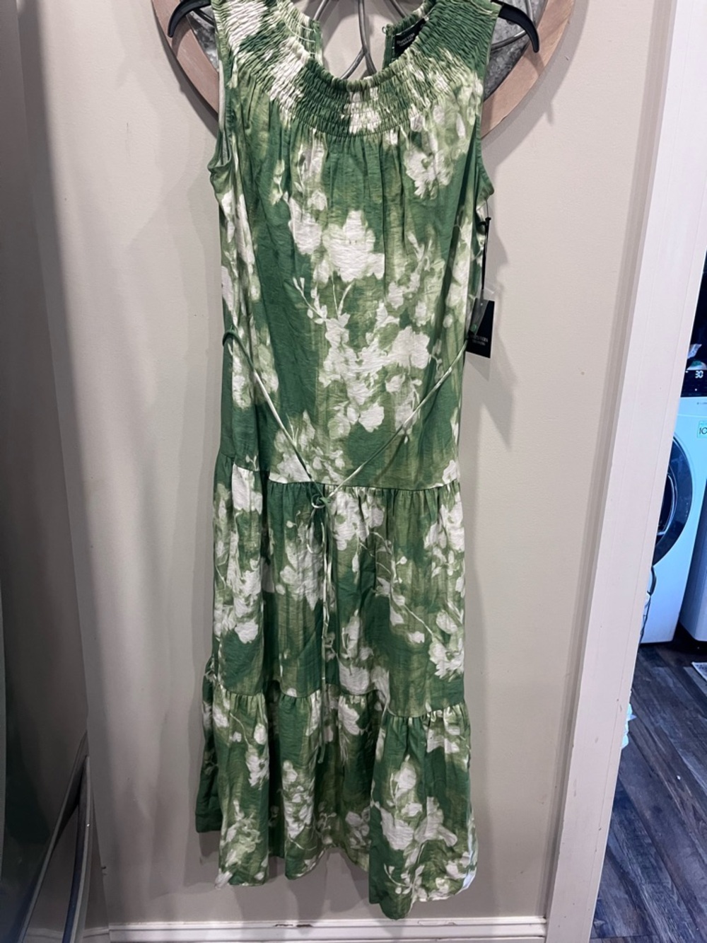 Vera wang Green and White Floral Tiered Maxi Dress